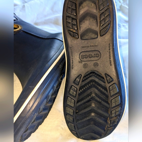 Crocs Navy Jaunt Shorty Women's Rain Boots - Picture 10 of 13